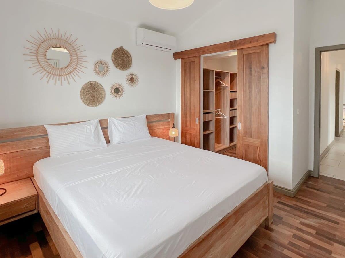 Celeste By Sealodge Villa *